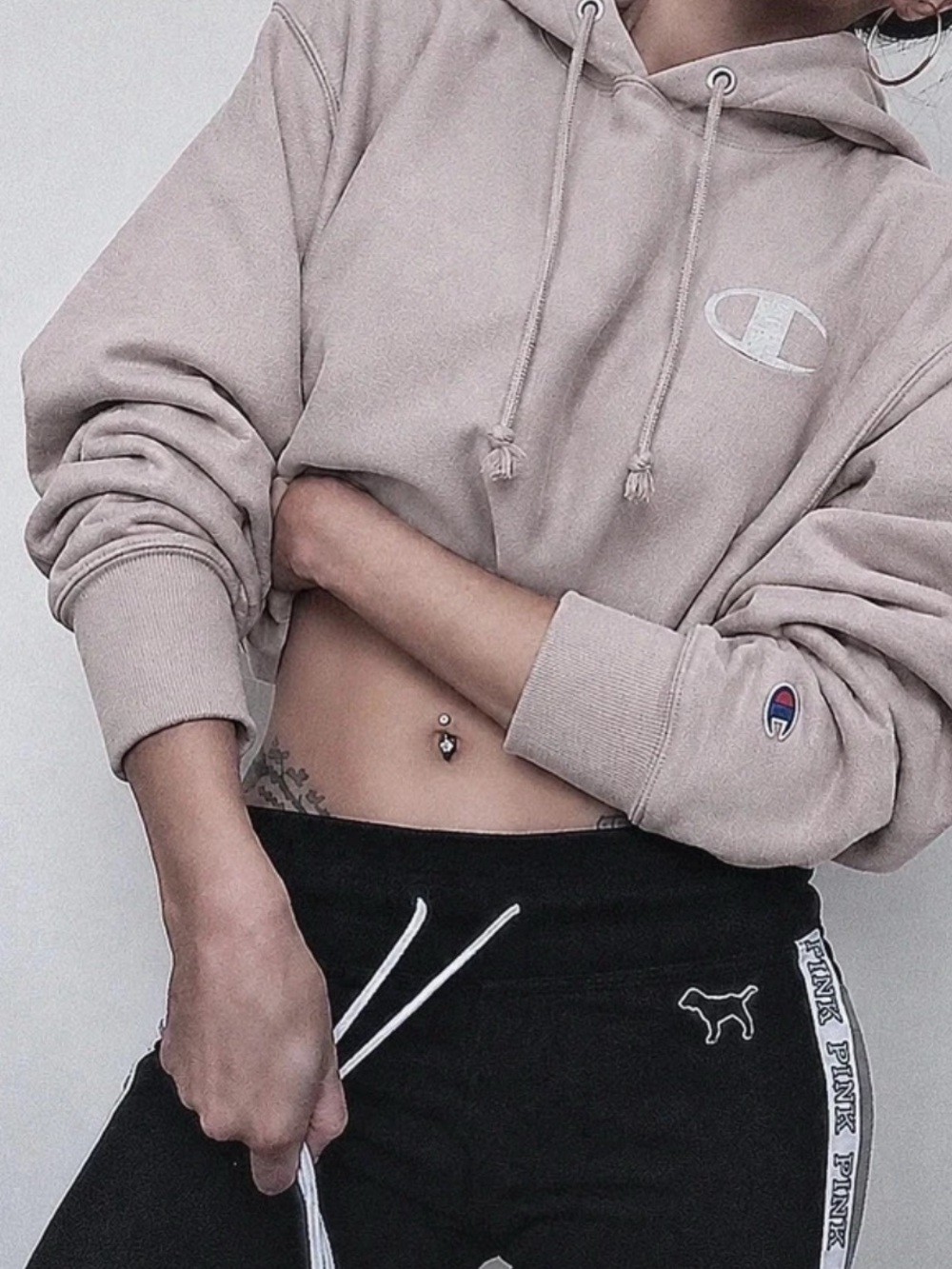 Champion Cropped Hoodie in Light Blush Pink